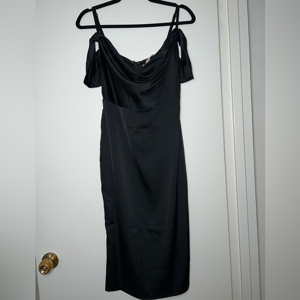 Black Oh Polly dress, never been worn, size Us6 and Uk 10.